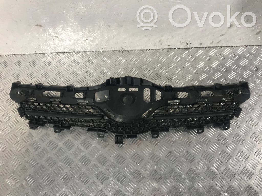 Toyota Corolla Verso AR10 Maskownica / Grill / Atrapa górna chłodnicy 