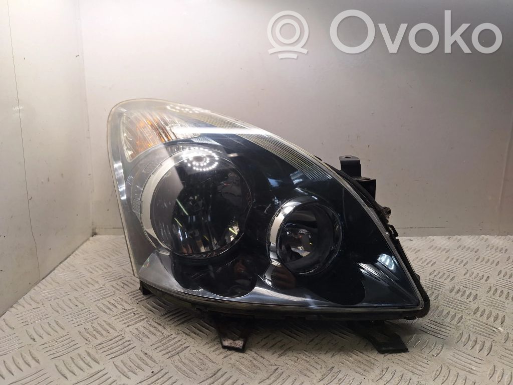 Toyota Corolla Verso AR10 Headlight/headlamp 