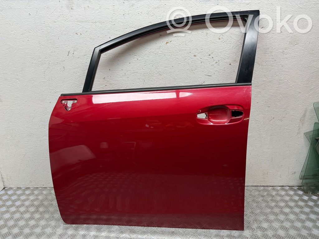 Priekinės durys   670020F020