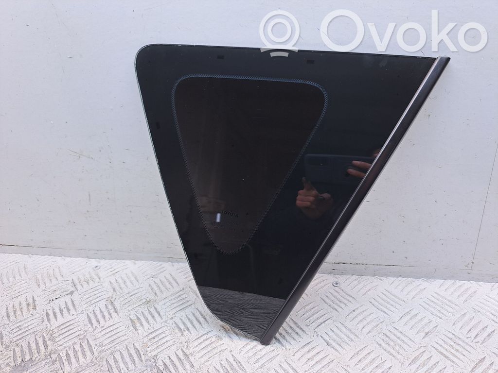 Toyota Verso Rear side window 