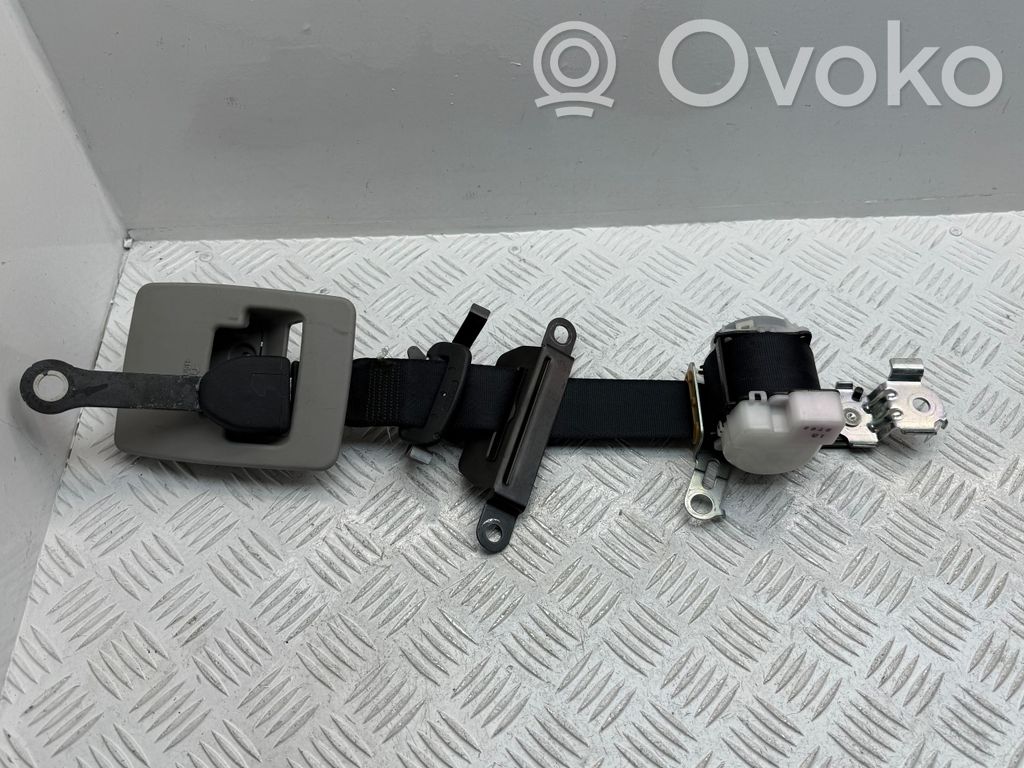 Toyota Corolla Verso AR10 Cinturón medio (trasero) 