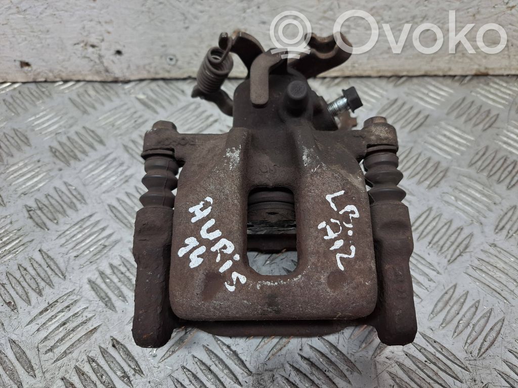 Toyota Auris 150 Tylny zacisk hamulcowy 