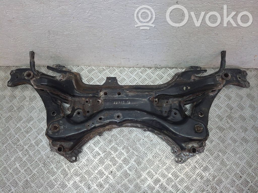Toyota Auris 150 Bastidor delantero 