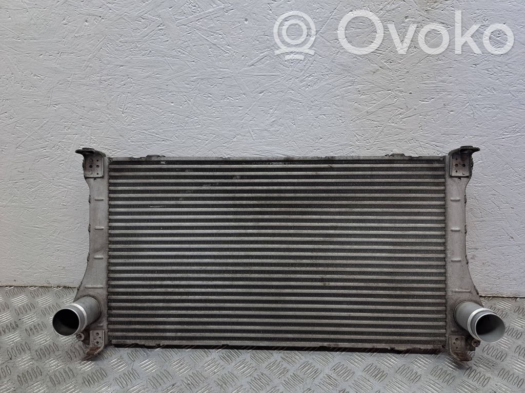 Toyota Auris 150 Interkūlerio radiatorius 