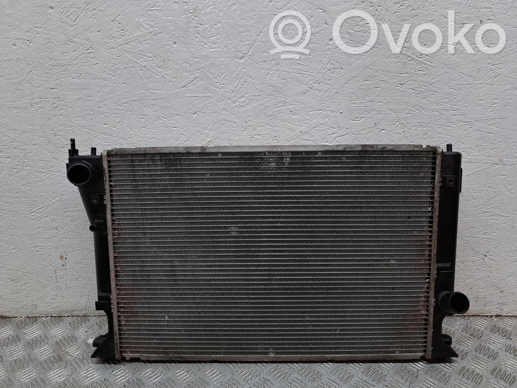 Toyota Avensis T250 Radiator lichid răcire 