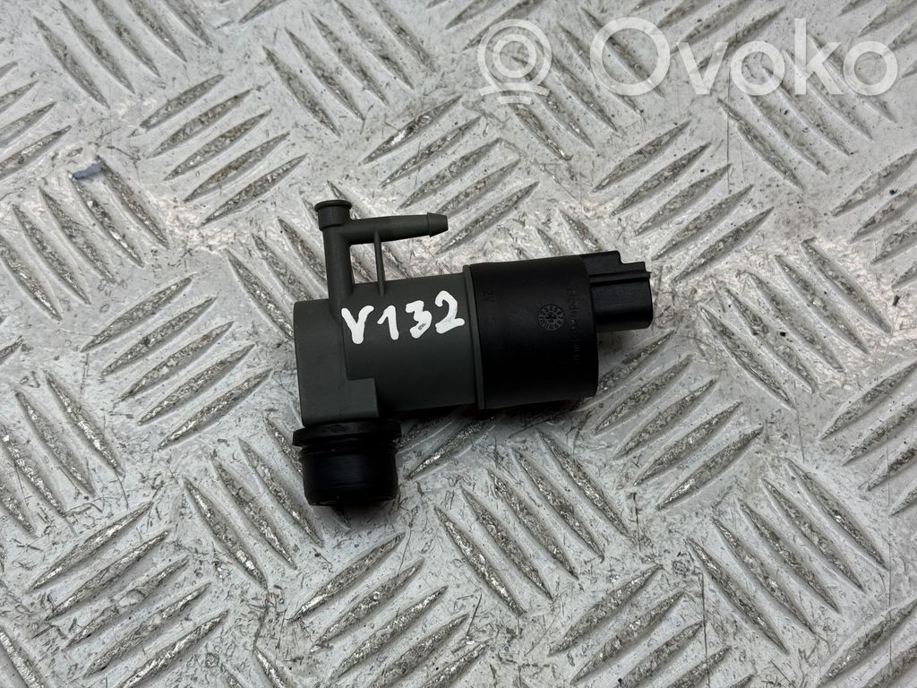 Toyota Verso Windscreen/windshield washer pump 