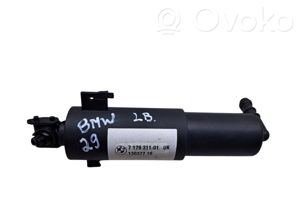 BMW 3 E90 E91 Headlight washer spray nozzle 
