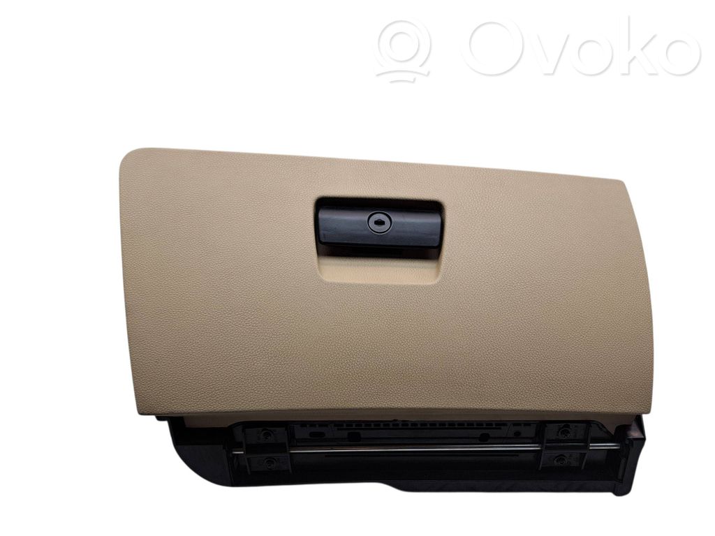 BMW 3 E90 E91 Glove box 