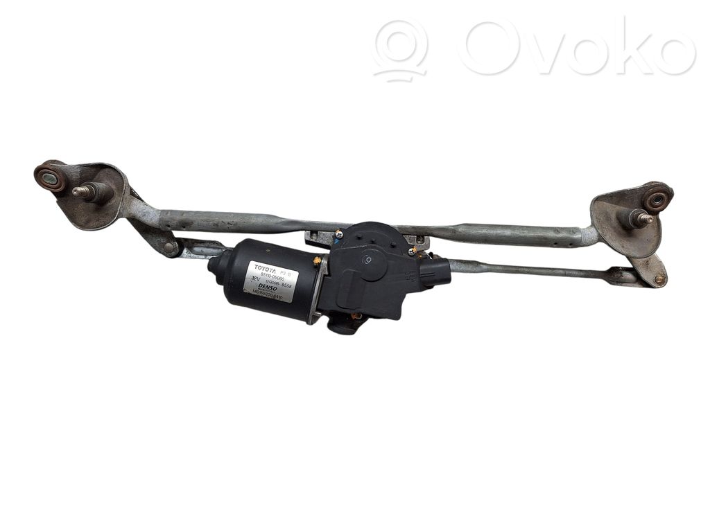 Toyota Avensis T250 Windscreen/windshield washer pump 