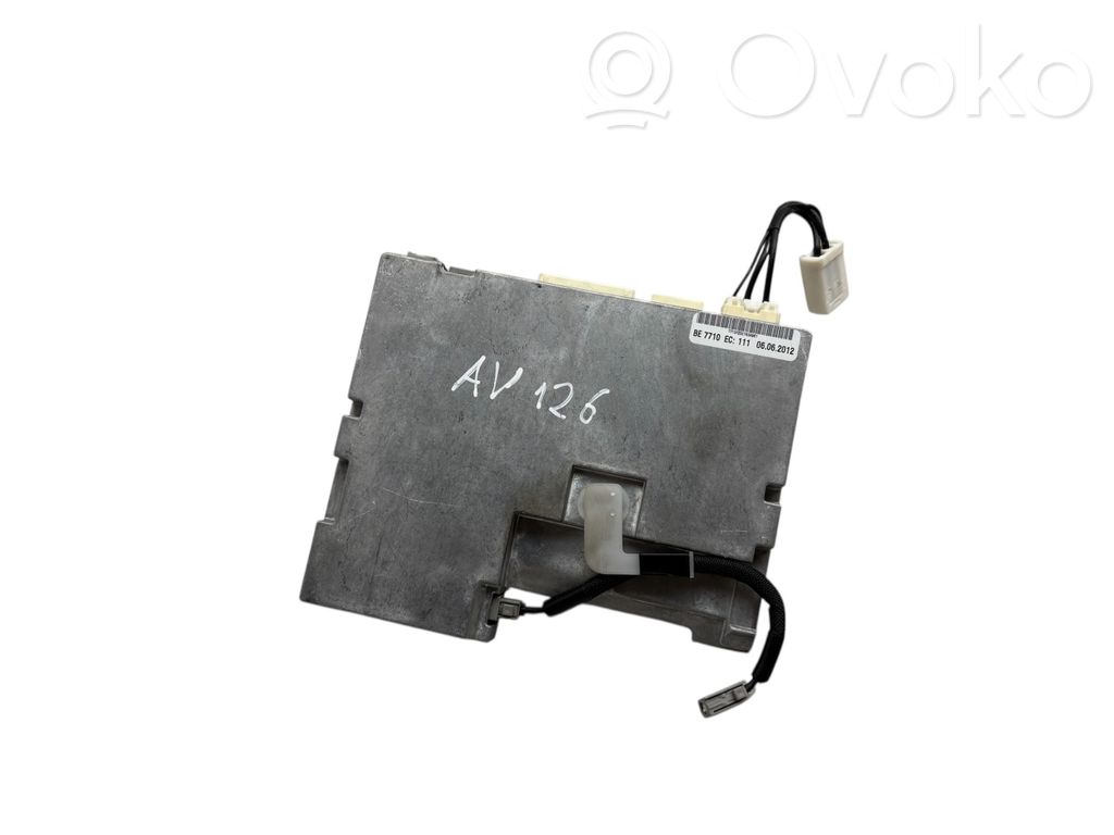 Toyota Avensis T270 GPS navigation control unit/module 