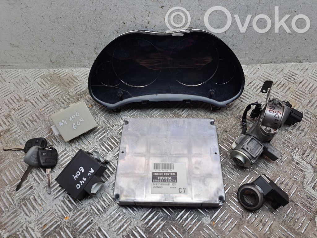 Toyota Avensis T250 Komputer / Sterownik ECU i komplet kluczy 