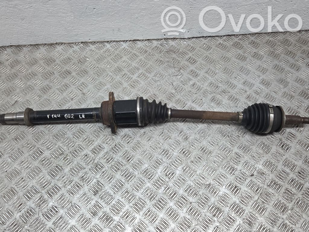 Toyota Verso Eje de transmisión delantero 
