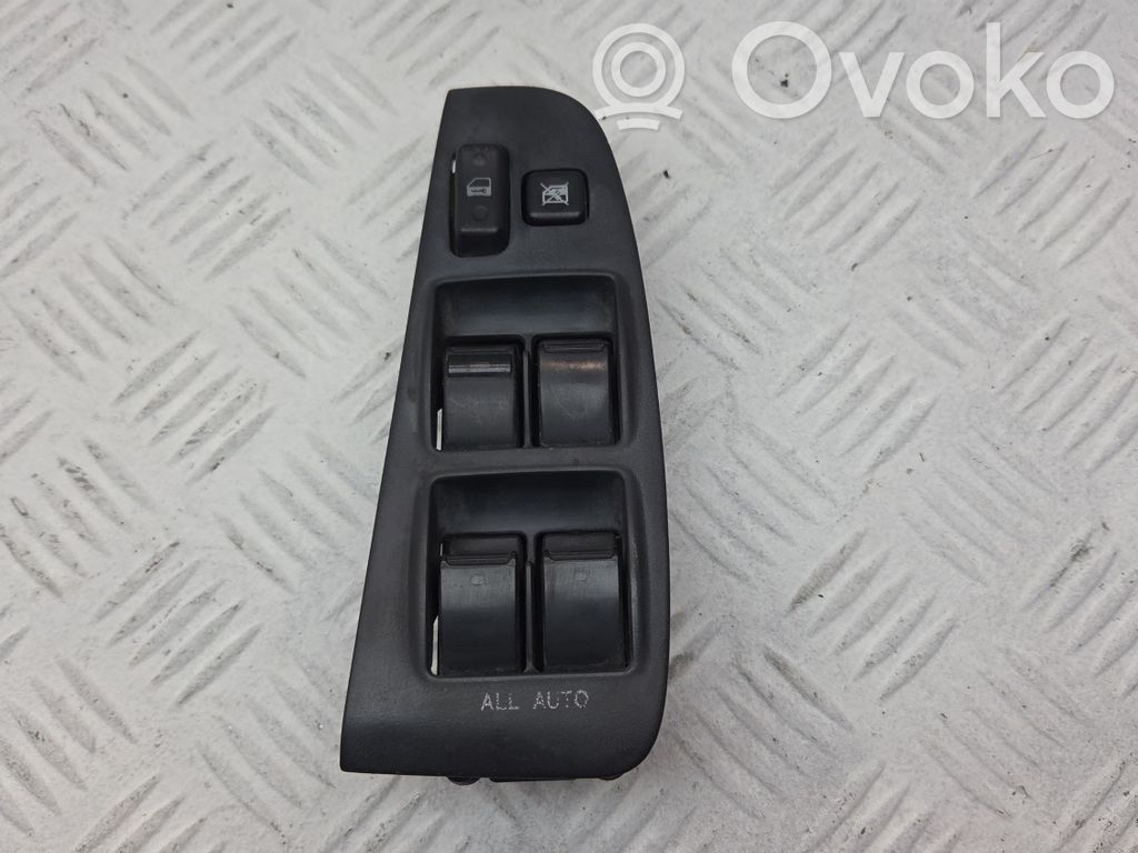 Toyota Avensis T250 Przyciski szyb 