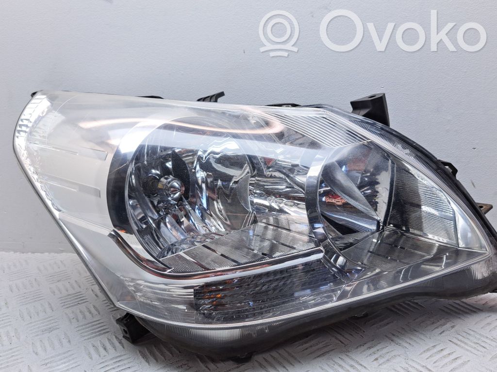 Toyota Verso Headlight/headlamp 