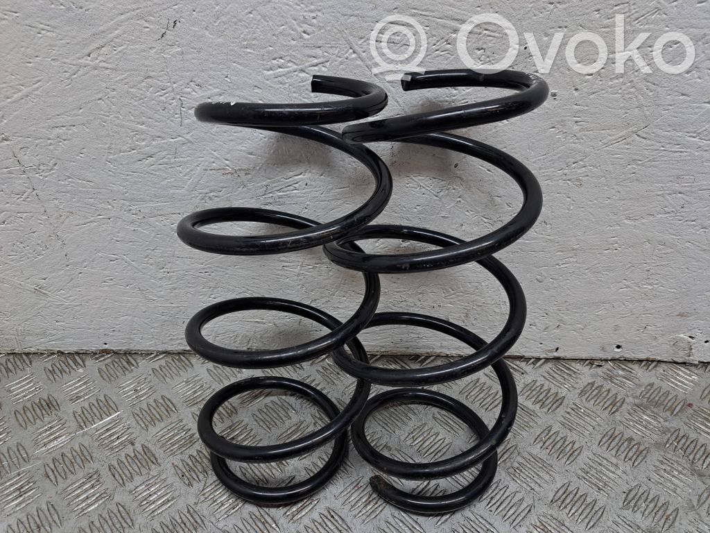 Toyota Auris 150 Front coil spring 