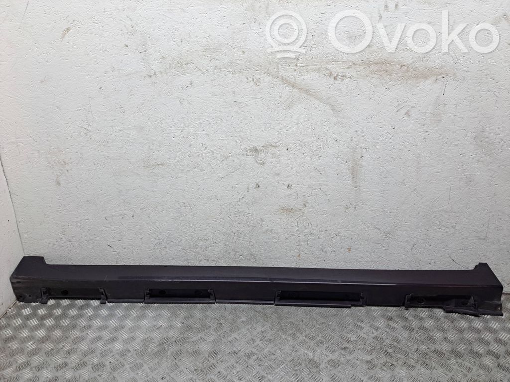Toyota Verso Slenkstis 