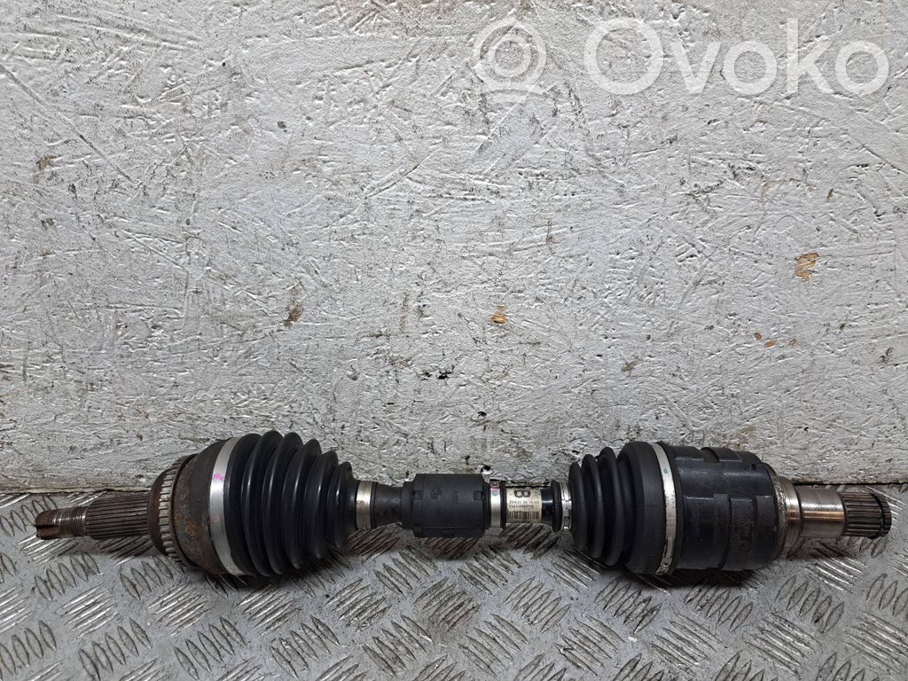 Toyota Corolla Verso AR10 Semiasse anteriore 