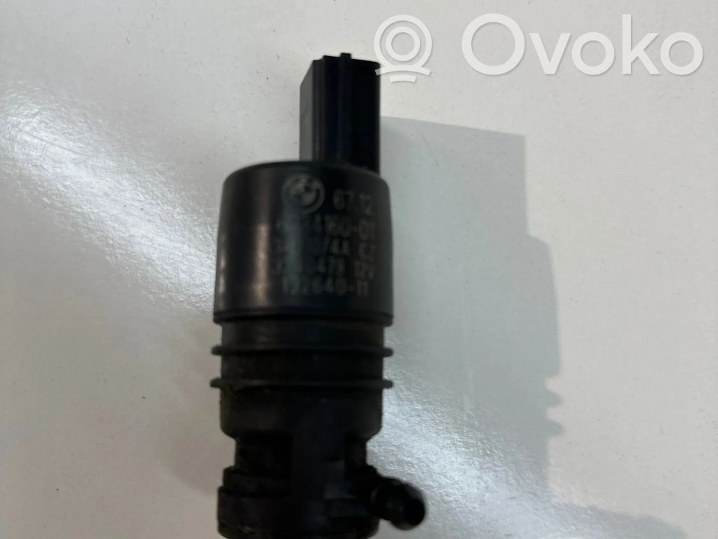 BMW 5 F10 F11 Windscreen/windshield washer pump 