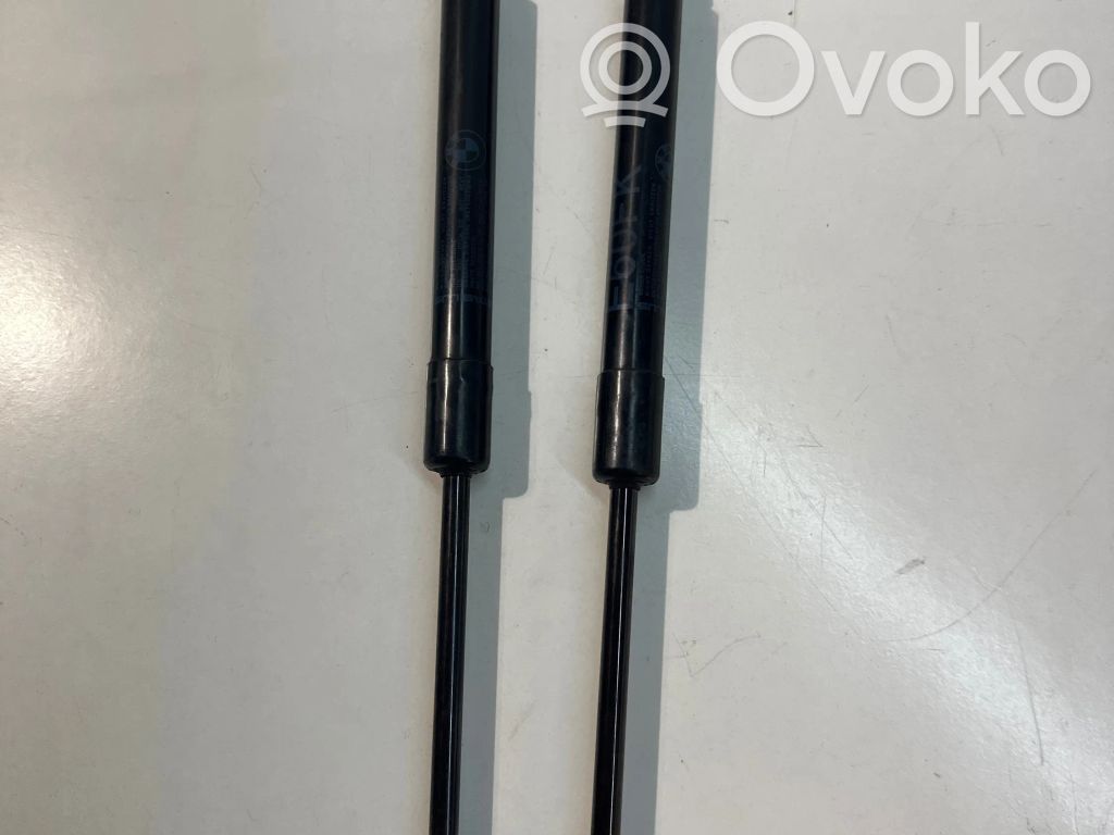 BMW 5 E60 E61 Front bonnet/hood damper/strut 