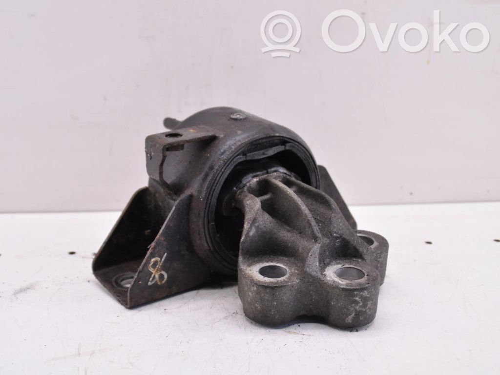 Opel Mokka X Engine mount bracket 