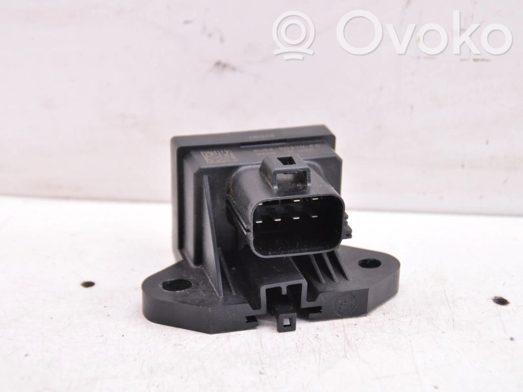 Ford C-MAX II Fuel pump relay 