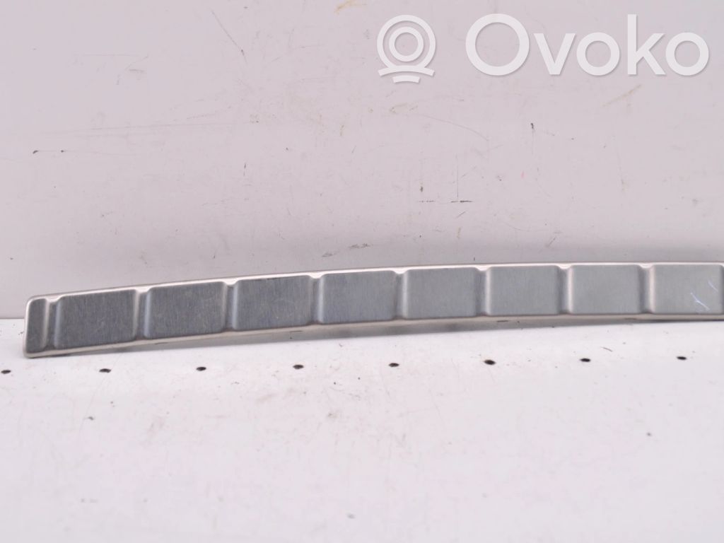 Volvo XC40 Protector del borde del maletero/compartimento de carga 