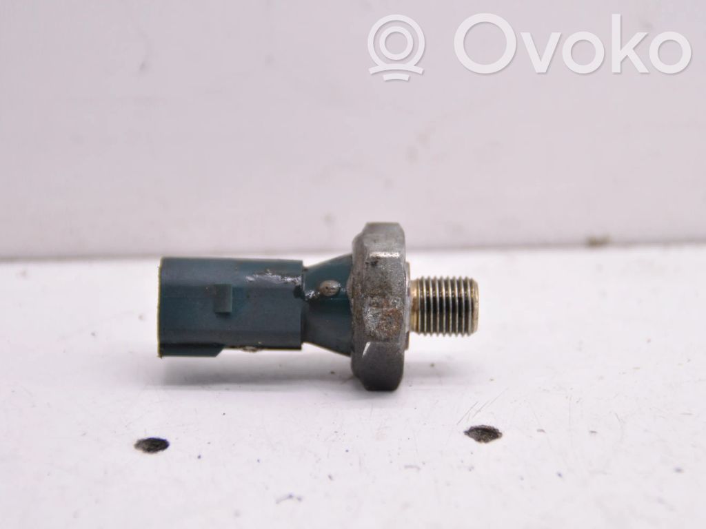Volkswagen Touran I Öldruckschalter 