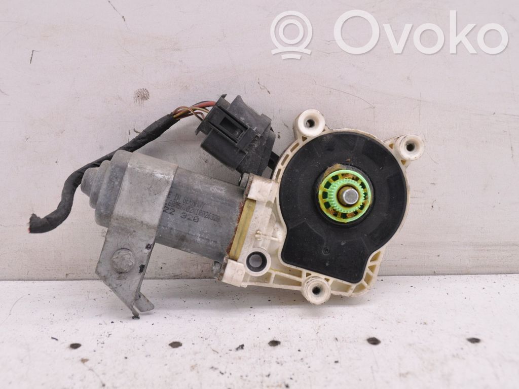 BMW 5 E60 E61 Front door electric window regulator 