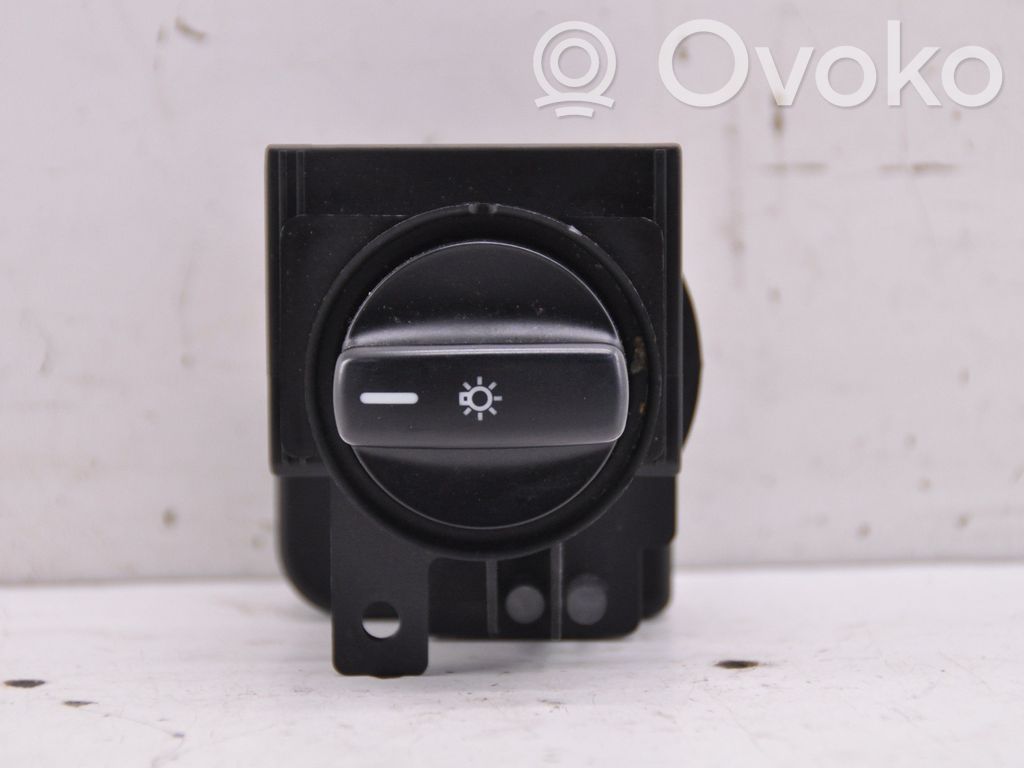 Mercedes-Benz B W245 Interruptor de luz 