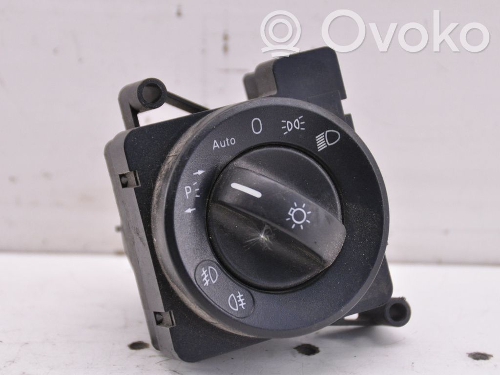 Mercedes-Benz Sprinter W906 Interruptor de luz 