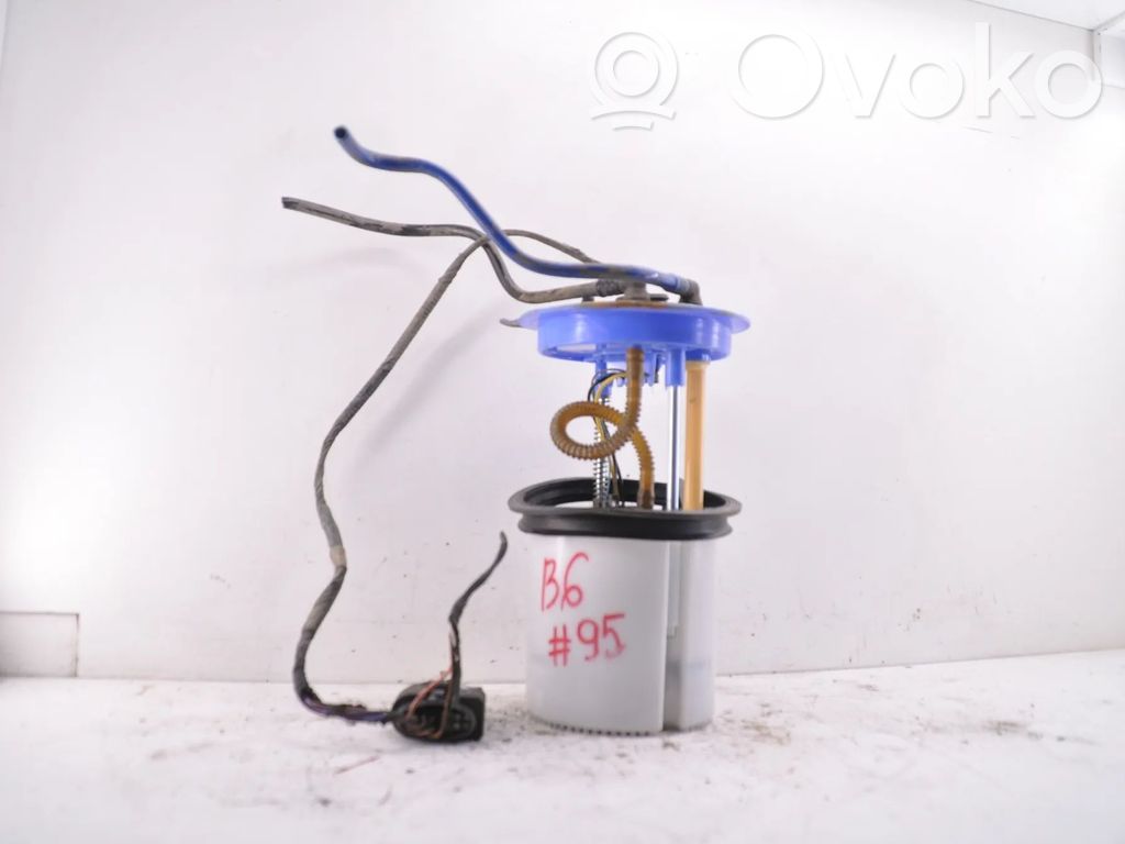 Volkswagen PASSAT B6 Pompe à carburant 