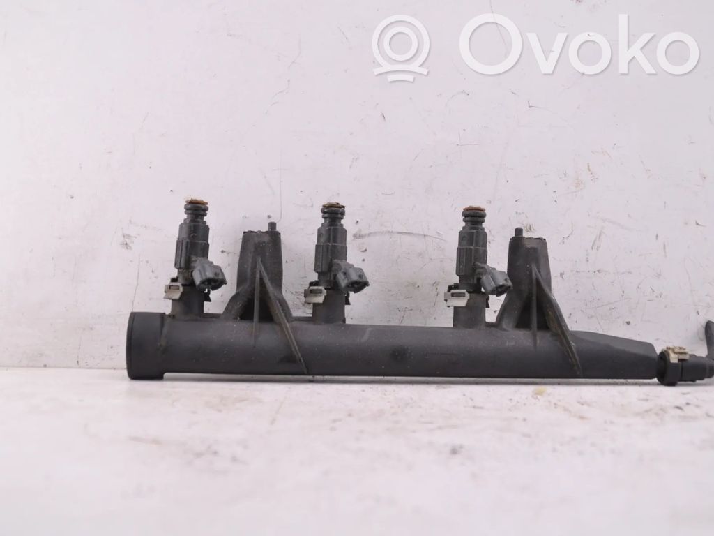Peugeot 208 I Fuel main line pipe 