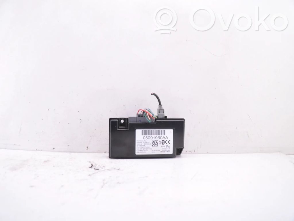 Chrysler Town & Country V Bluetooth modulis 