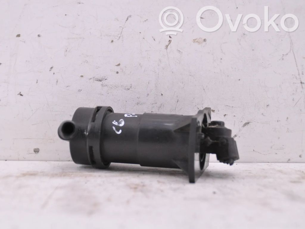 Audi A6 S6 C6 4F Dysza spryskiwacza lampy przedniej 