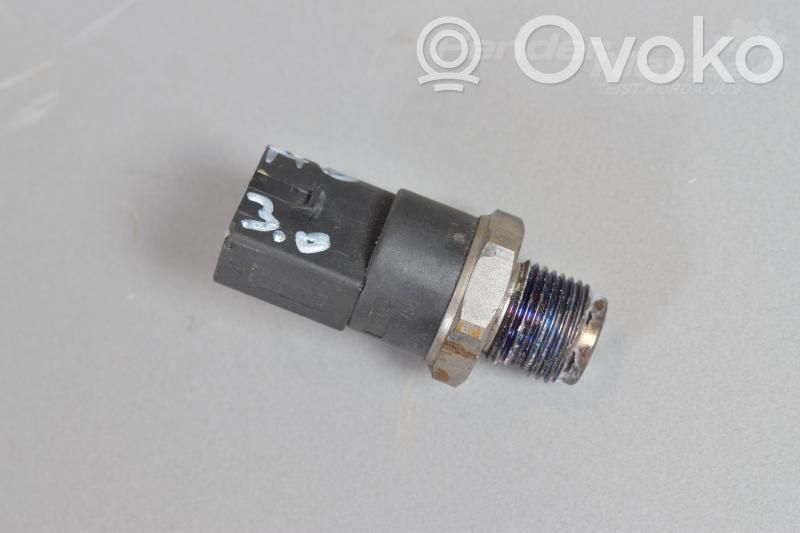 Sensor de presión de combustible   0281002691,059130758