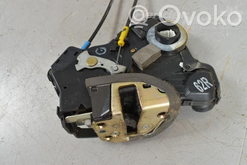 Toyota Corolla E120 E130 Front door lock 