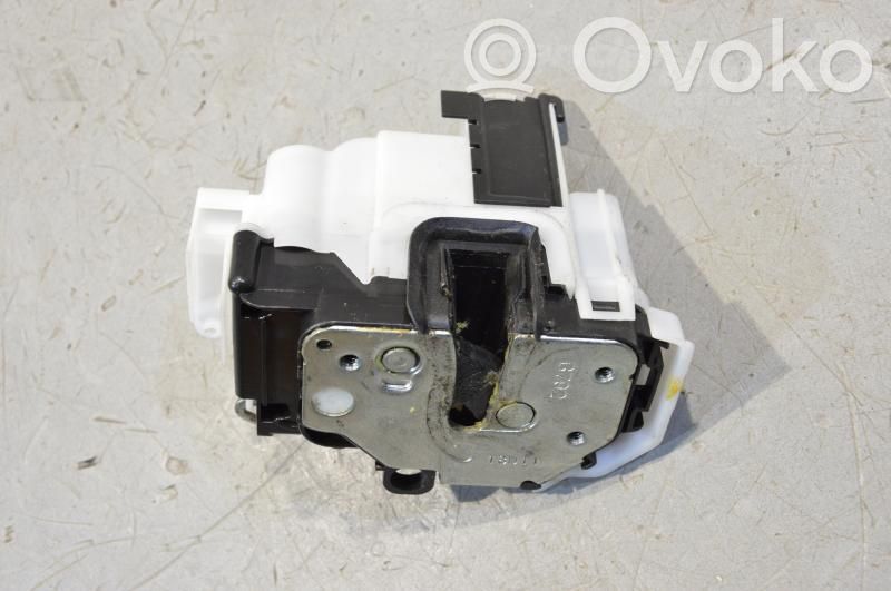 Peugeot Bipper Priekinė durų spyna 