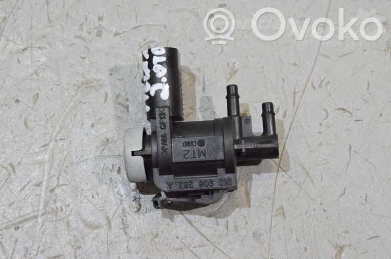 Engine control unit/module ECU   1K0906283A