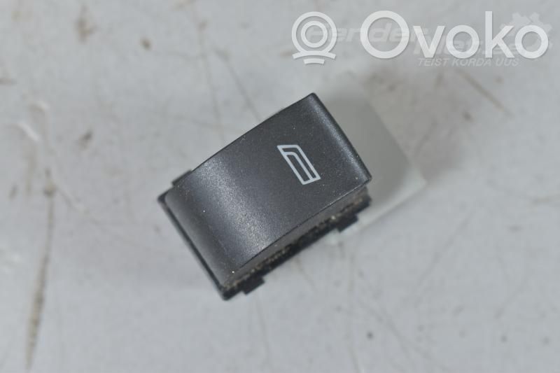 Audi A6 S6 C5 4B Electric window control switch 