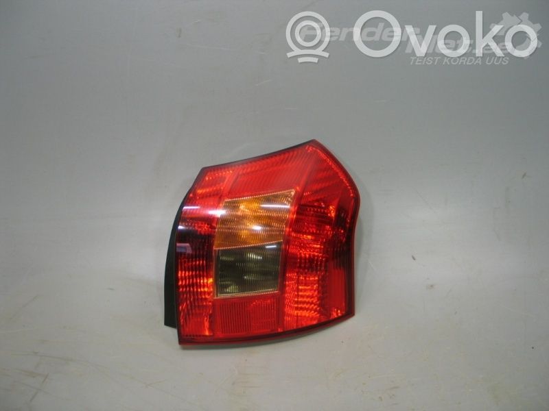 Toyota Corolla E120 E130 Galinis žibintas kėbule 
