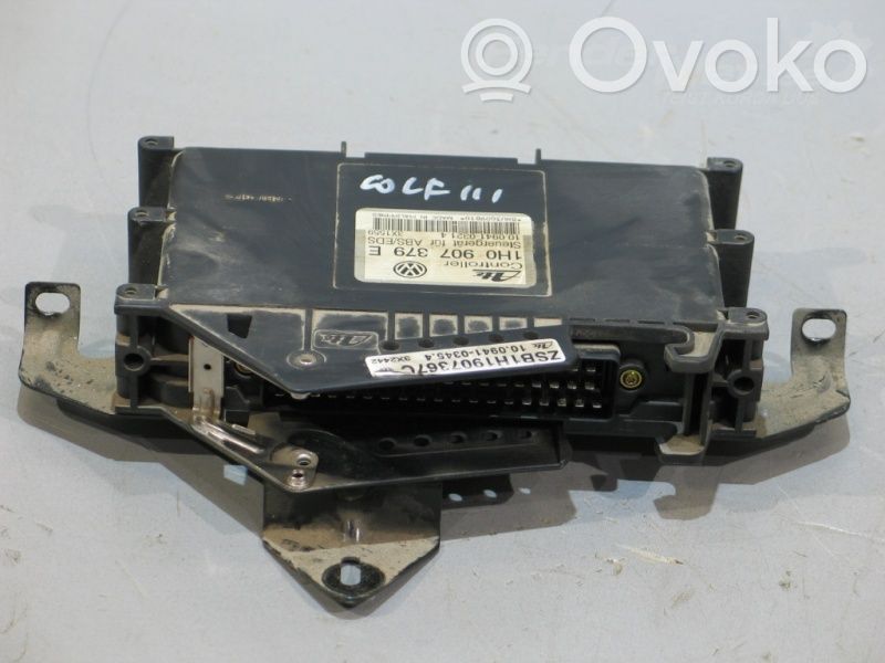 Volkswagen Golf III ABS-ohjainlaite/moduuli 