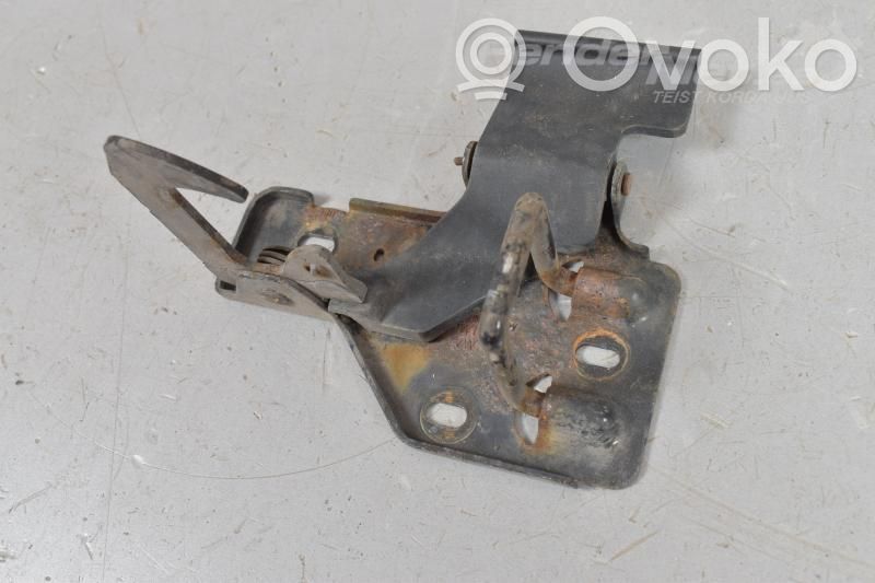 Volkswagen Polo IV 9N3 Cârlig/încuietoare capotă motor 