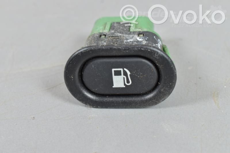 Fuel tank opening switch   4617544