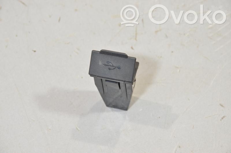 Mitsubishi i-MiEV Unidad de control del USB 