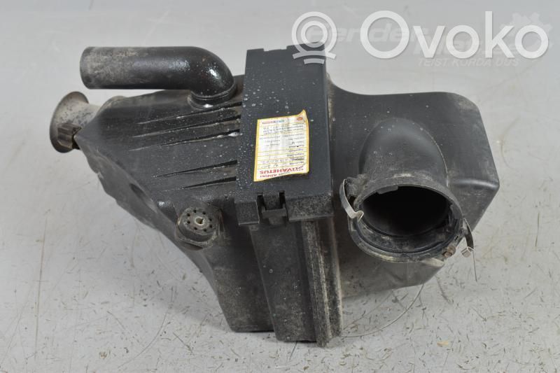 BMW 5 E39 Air filter box 
