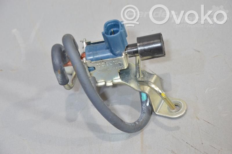 Toyota Hilux (AN120, AN130) Válvula de vacío 