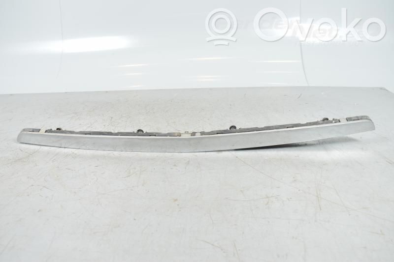 Mercedes-Benz A W169 Etusäleikkö 