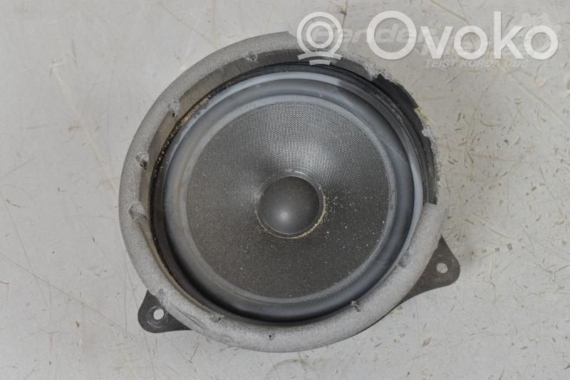 BMW X5 E53 Front door speaker 