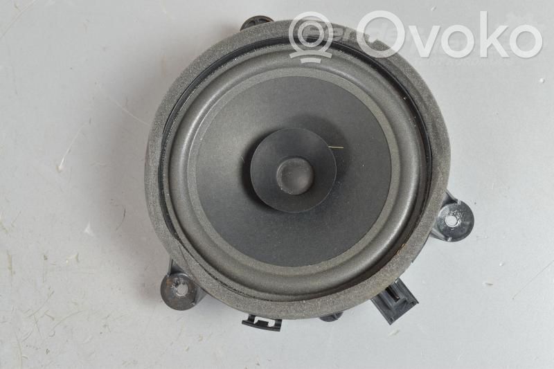 Altavoz de la puerta delantera   8651206