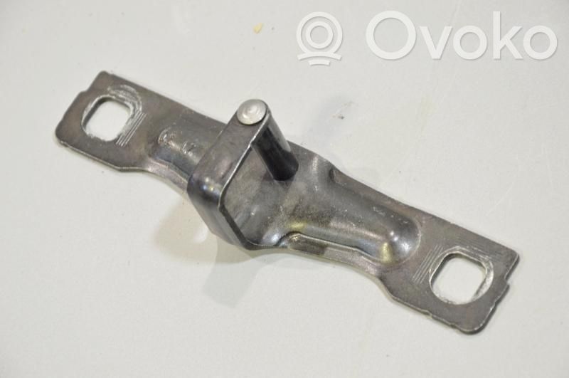 Tailgate lock latch   8V0827507B